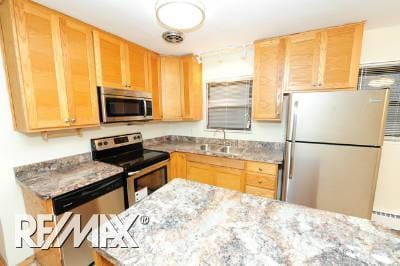 Building Photo - 503 Sheridan Rd