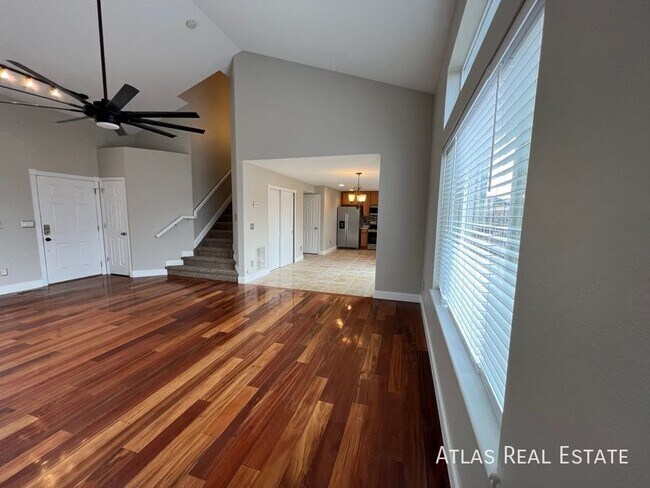 Foto del edificio - 4413 Centerville Dr