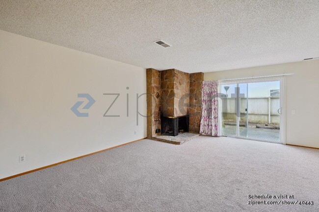 Building Photo - 3717 Erris Ct