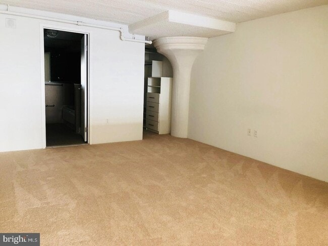 Foto del edificio - 2300 Walnut Street Unit 3B-607