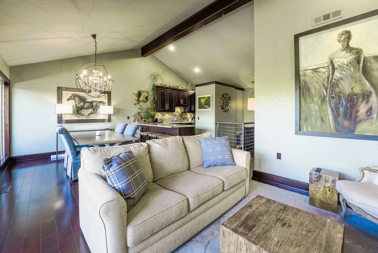 Foto principal - 14807 Dutchmans Dr