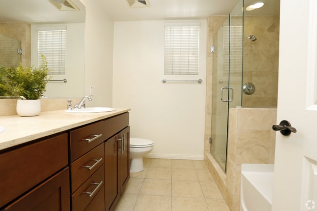 Interior Photo - La Providencia