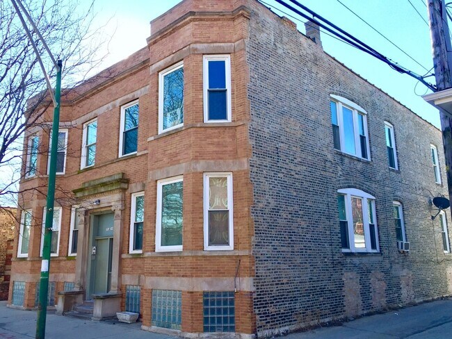 Top left unit - 751 E 73rd St