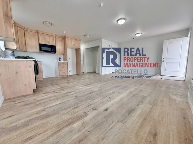 Foto del edificio - 5405 Park Lawn Dr