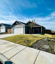 Building Photo - 395 Costanza Ave