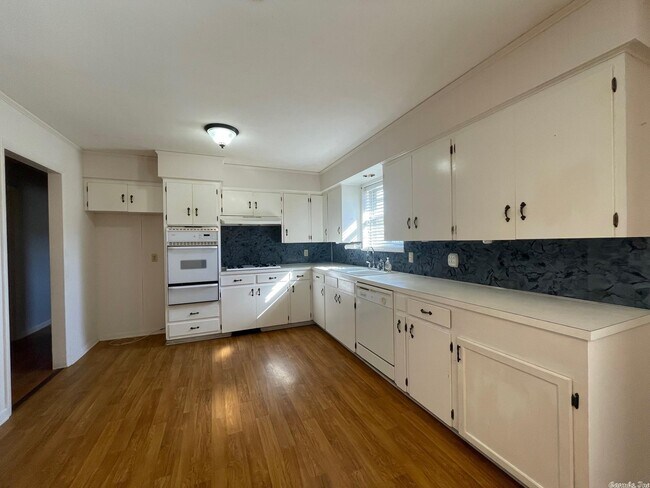 Foto del edificio - 510 Robinette St