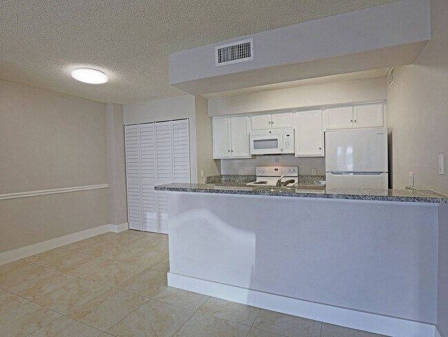 Building Photo - Mystic Gardens 5321-2105