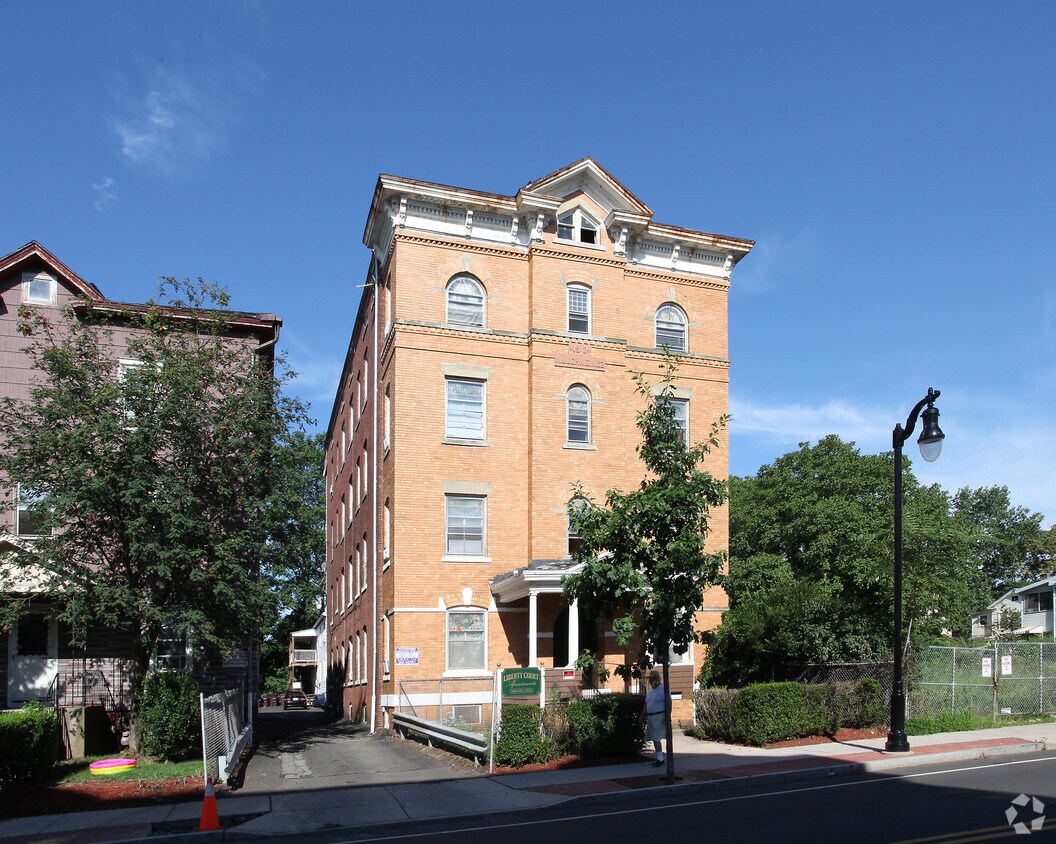 Foto del edificio - 156-160 Washington St