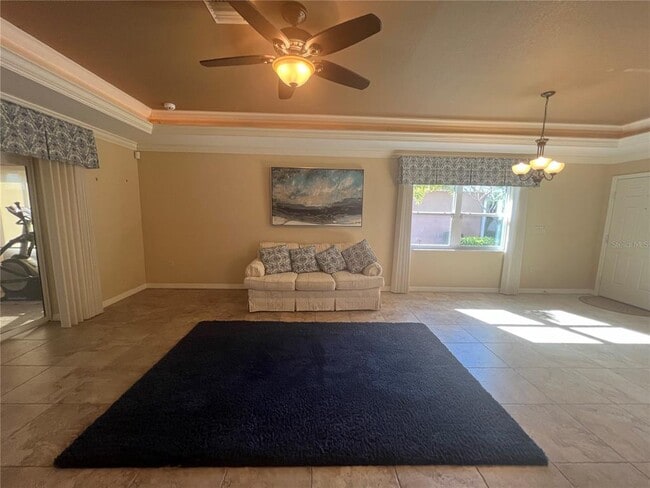 Building Photo - 12660 SW Lakeside Dr