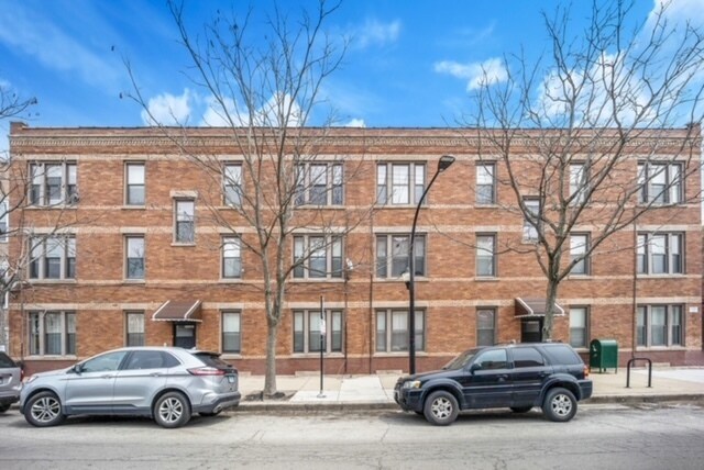 Primary Photo - 2255 S Oakley Ave