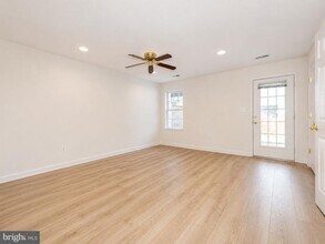 Building Photo - 2456 Covered Wagon Ct
