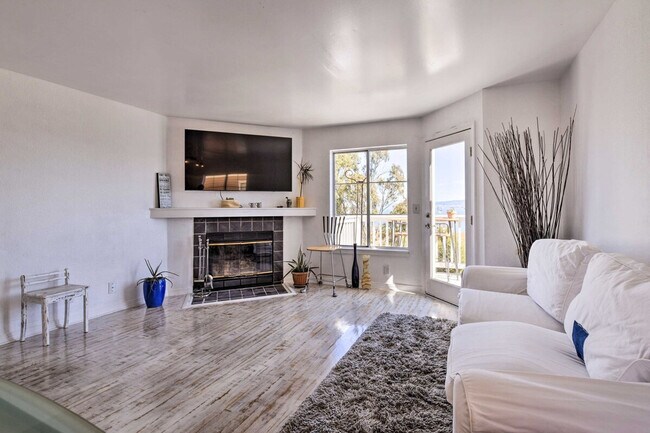 Building Photo - 169 Cleo Rand Ln