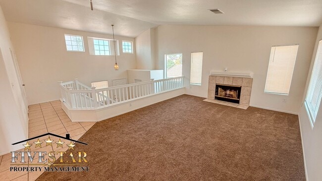 Building Photo - House for Rent in SouthWest Bakersfield