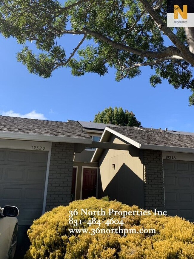 Foto del edificio - Remodeled 3 bed/2 bath Sunny Creekside Condo Available!