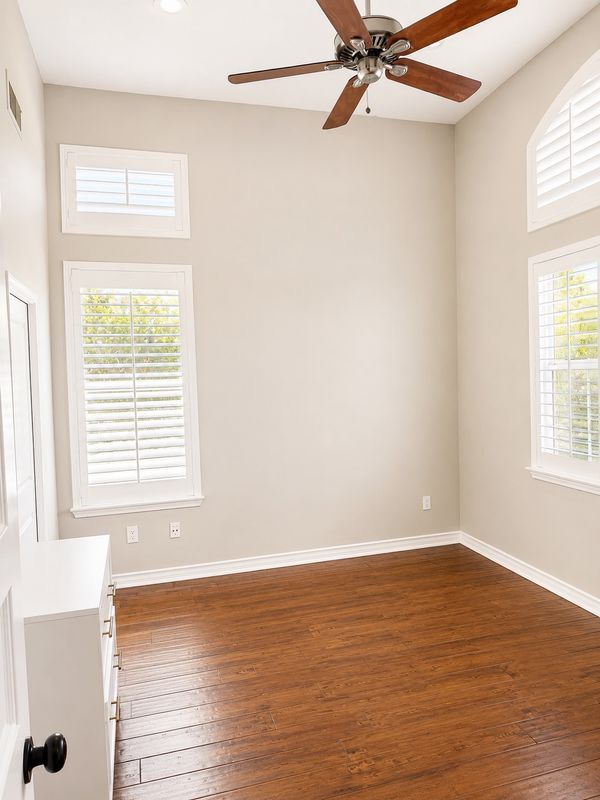 Building Photo - 250 Napa Ct