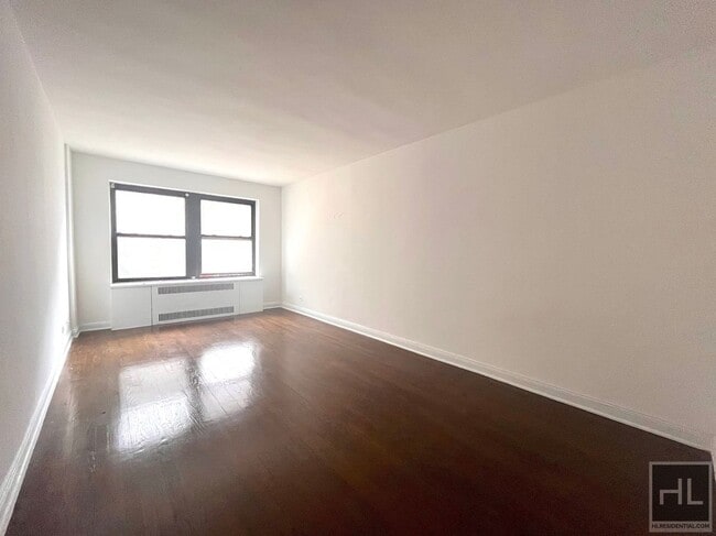 Foto del edificio - EAST 55 STREET