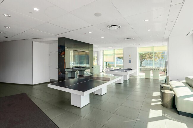 Foto del edificio - 77 Hudson St