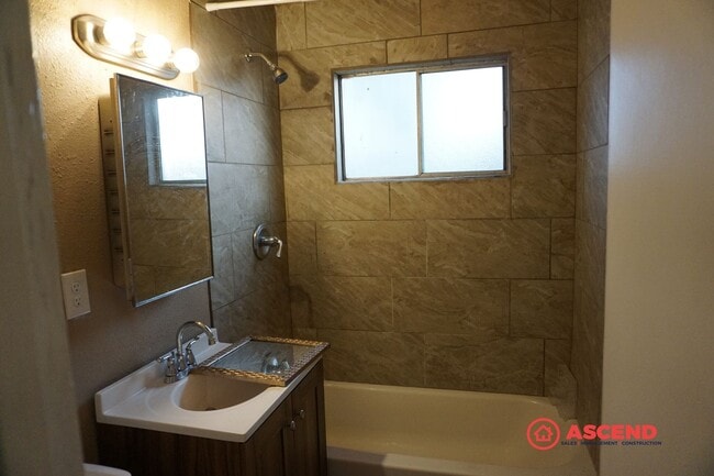 Foto del edificio - Cozy home located in McFarland!