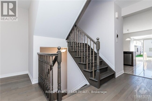 Building Photo - 109 Falabella St