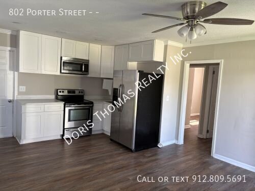 Foto del edificio - 802 Porter St