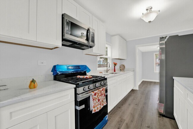 Foto del edificio - 3935 W 85th St
