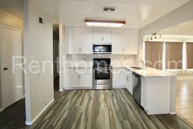 Building Photo - 14641 Billy Ln
