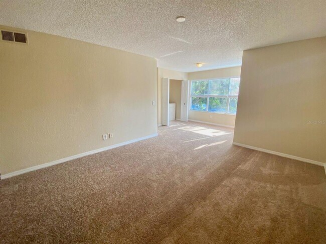 Building Photo - 5148 Conroy Rd