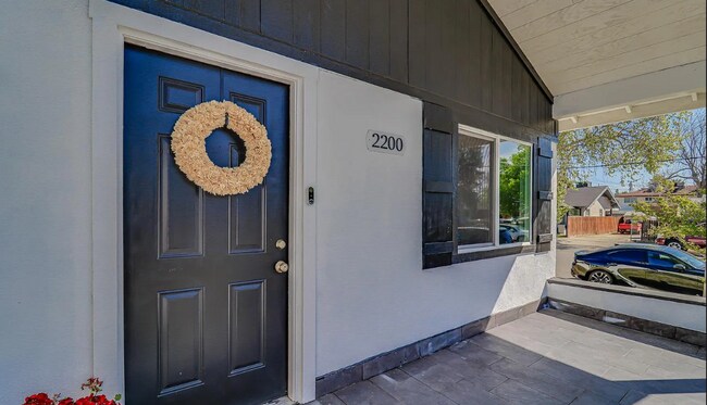 Foto del edificio - Charming 3 bedroom, 3 bath!