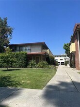 Building Photo - 415 S El Molino Ave