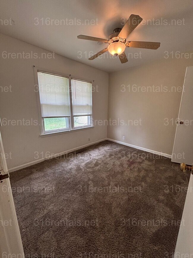 Foto del edificio - 1423 Terrace Dr