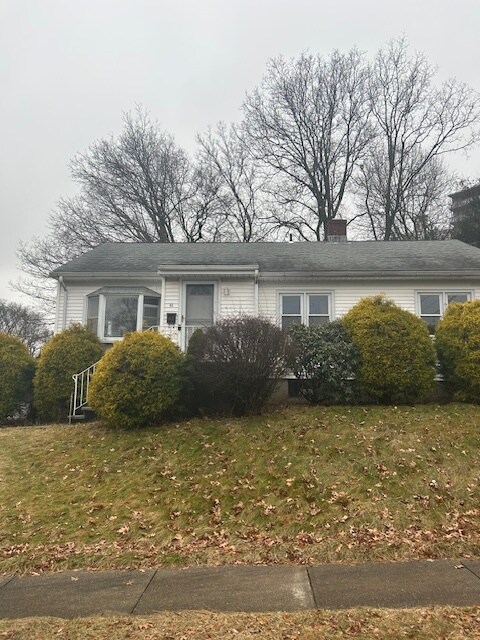 Building Photo - 45 Stratfield Pl