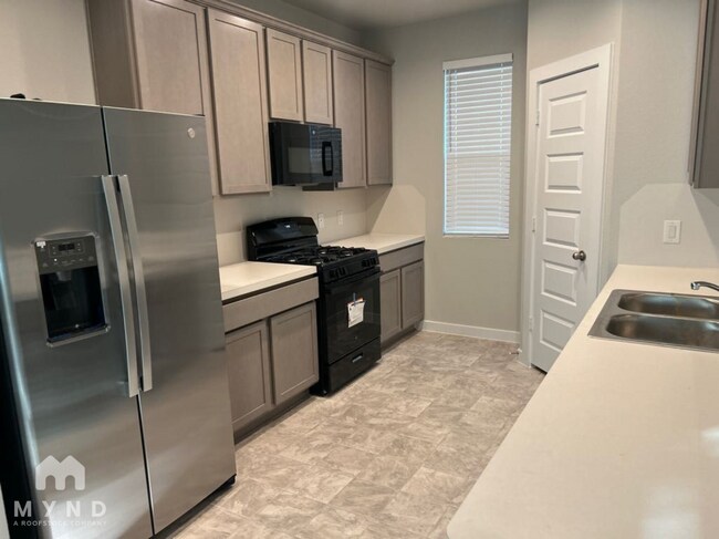 Foto del edificio - 14714 Surfbird Ln