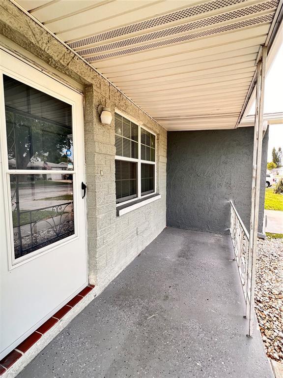 Foto del edificio - 10038 Sleepy Hollow Ln