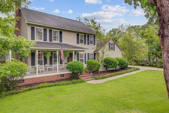 Building Photo - Charming Updated Home in Sought-After Ashb...