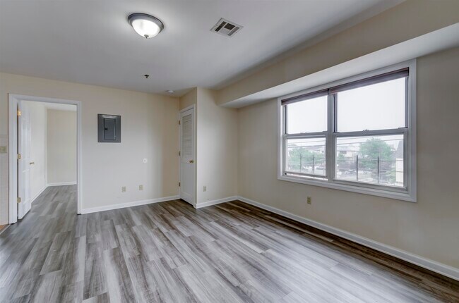 Foto del edificio - 15 Isabella Ave