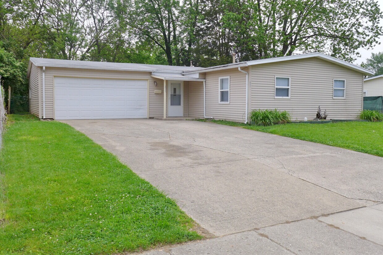 233 Rawson Dr, New Carlisle, OH 45344 House Rental in New Carlisle