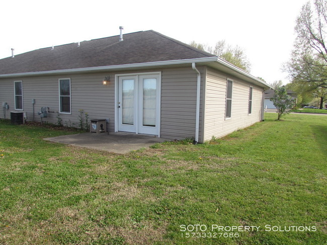 Building Photo - 2BD/2BA Duplex in Jackson