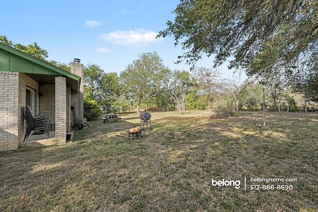 Foto del edificio - 426 Spring River Dr