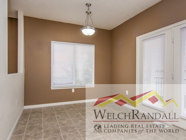 Building Photo - 2 Bedroom 1.5 Bath Townhome in Herriman