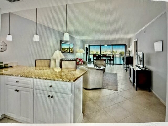Breakfast Bar - 271 Southbay Dr