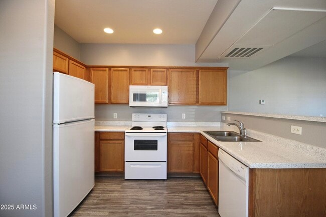 Foto del edificio - 6770 N 47th Ave