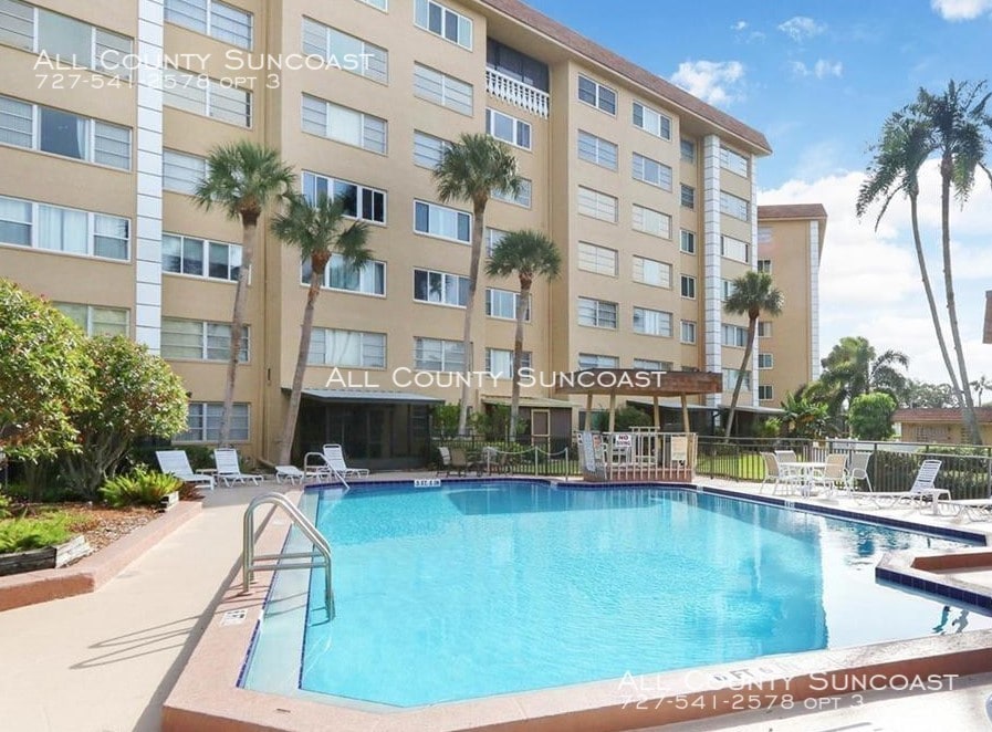 8950 Park Blvd N Unit 204, Seminole, FL 33777 Condo for Rent in Seminole, FL
