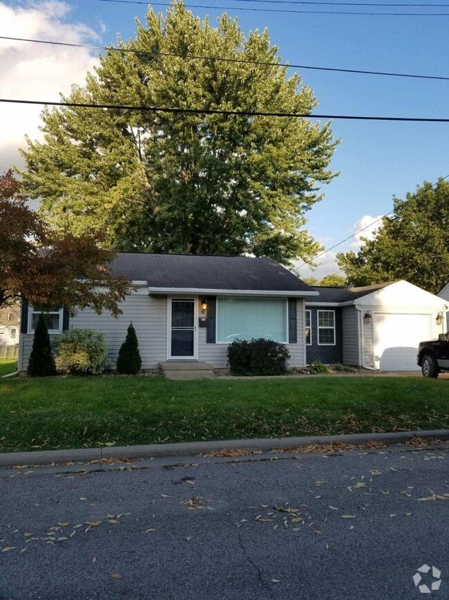 Front of the house - 6 Friendly Ln
