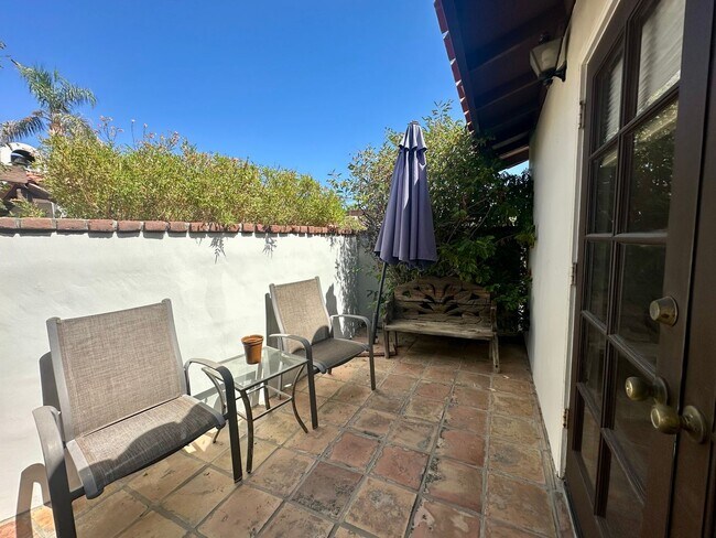 Foto del edificio - AVAILABLE NOW!  2 Bedroom 2 Bathroom Condo in Palm Desert