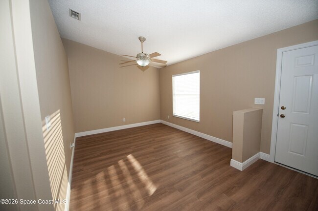 Foto del edificio - 7525 Fringe Pl