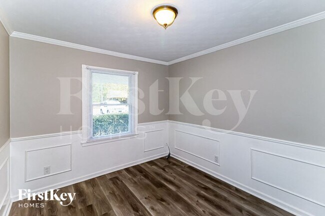 Foto del edificio - 3145 Overbrook Dr