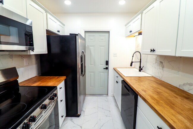 Foto del edificio - 1205 E 53rd St
