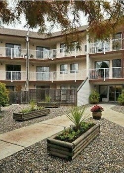 Photo du bâtiment - 12890 17 Ave