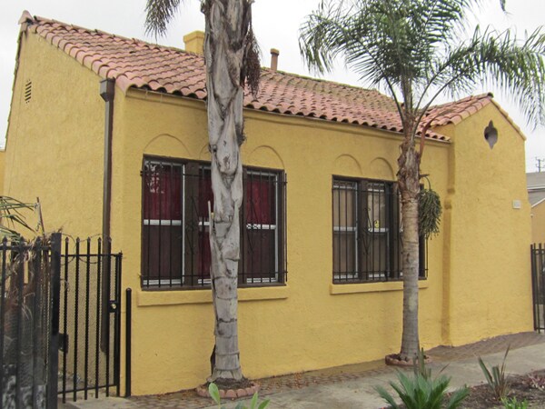 Foto del edificio - 826-E 79th St