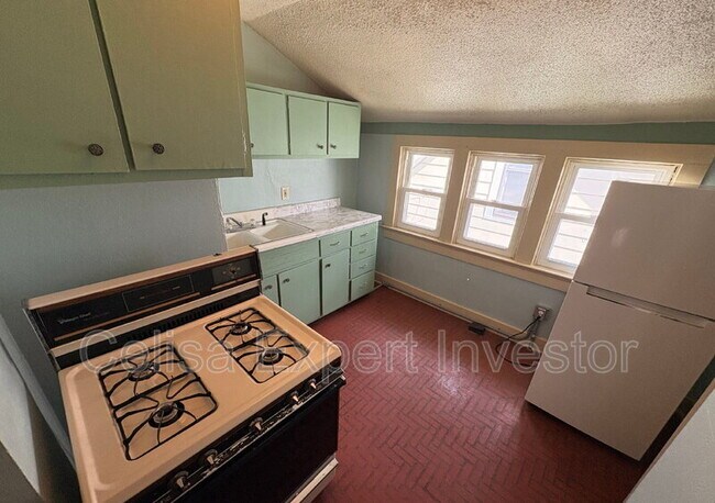 Foto del edificio - 814 Grace Ave